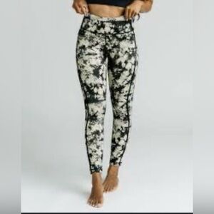 Zyia Active Leggings 25” size 8-10